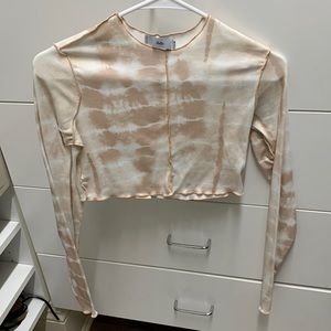 Long sleeve crop top